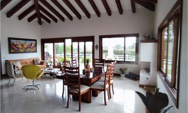 Espectacular casa campestre en venta vía Rionegro a san vicente Ferrer