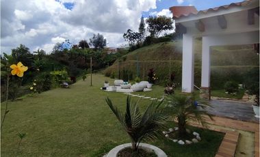 Espectacular casa campestre en venta vía Rionegro a san vicente Ferrer