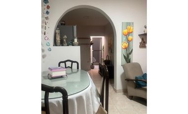 Venta casa externa Aguablanca Comfandi el prado Oriente Cali (J)