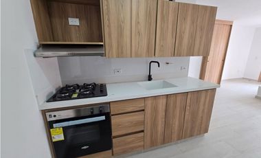 VENDO APARTAMENTO CON VISTA AL PARQUE PRINCIPAL DE GUATAPE