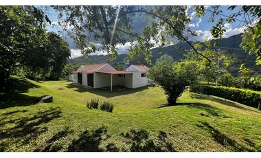 VENDO CASA CAMPESTRE EN VILLETA