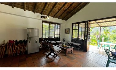 VENDO CASA CAMPESTRE EN VILLETA