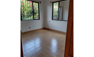 DEPARTAMENTO EN RENTA  CERCA DE SORIANA