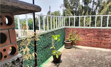 AMPLIO DEPARTAMENTO DE DOS NIVELES EN PASTORES