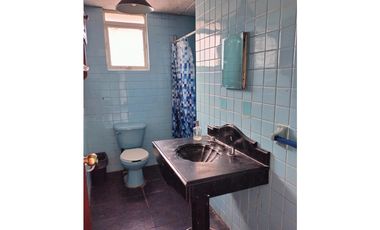 AMPLIO DEPARTAMENTO DE DOS NIVELES EN PASTORES