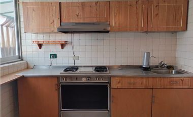 AMPLIO DEPARTAMENTO DE DOS NIVELES EN PASTORES