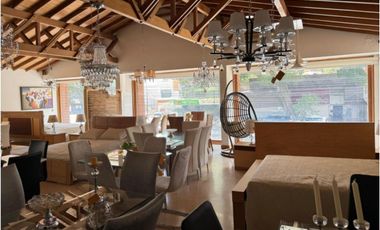 Casa-Local en arriendo en la aAvenida 80: con área amplia e ideal para negocio.