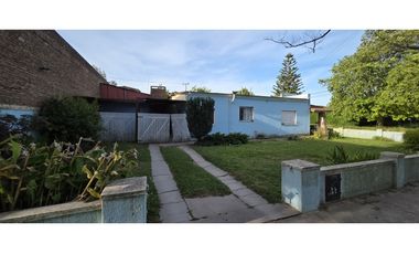 Se vende casa de 3 ambientes en lote propio de 15x20
