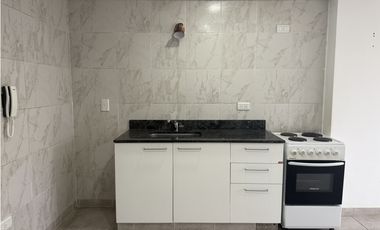 ALQUILER DEPARTAMENTO MONOAMBIENTE 12 DE OCTUBRE AL 800