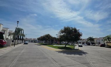 VENTA CASA EN YALTA CAMPESTRE RESIDENCIAL AL NORTE DE LA CIUDAD BI