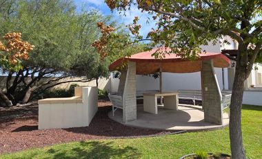 VENTA CASA EN YALTA CAMPESTRE RESIDENCIAL AL NORTE DE LA CIUDAD BI