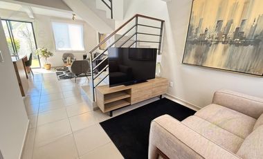 Bonita Casa de 3 Recámaras   Sala TV en PB, en Meseta, Querétaro