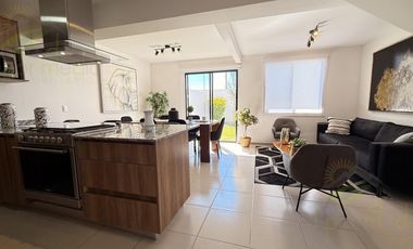 Bonita Casa de 3 Recámaras   Sala TV en PB, en Meseta, Querétaro