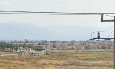 CASA A LA VENTA EN FRACCIONAMIENTO DE TROJES, TEMOAYA, EDO. MEX., A 15 MIUTOS DEL AEROPUERTO INTERNACIONAL DE TOLUCA.