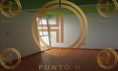 CASA A LA VENTA EN FRACCIONAMIENTO DE TROJES, TEMOAYA, EDO. MEX., A 15 MIUTOS DEL AEROPUERTO INTERNACIONAL DE TOLUCA.