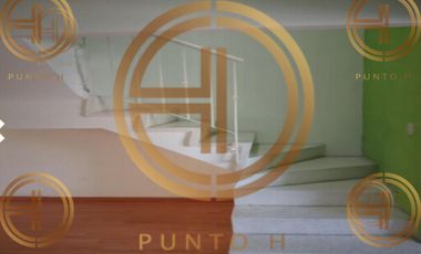 CASA A LA VENTA EN FRACCIONAMIENTO DE TROJES, TEMOAYA, EDO. MEX., A 15 MIUTOS DEL AEROPUERTO INTERNACIONAL DE TOLUCA.