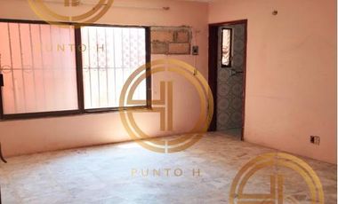 Casa en venta Calle Puebla, Lázaro Cárdenas, Nanchital, Veracruz muy cerca de Super Chedraui