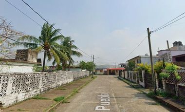 Casa en venta Calle Puebla, Lázaro Cárdenas, Nanchital, Veracruz muy cerca de Super Chedraui