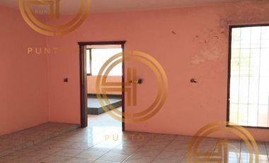 Casa en venta Calle Puebla, Lázaro Cárdenas, Nanchital, Veracruz muy cerca de Super Chedraui