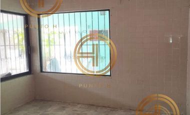 Casa en venta Calle Puebla, Lázaro Cárdenas, Nanchital, Veracruz muy cerca de Super Chedraui