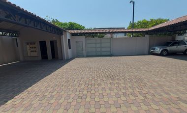 Alquiler departamento tipo loft en Los Ceibos cerca del parque