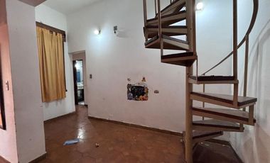 Casa PH en venta en Remedios de Escalada Este