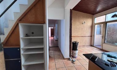 Casa PH en venta en Remedios de Escalada Este