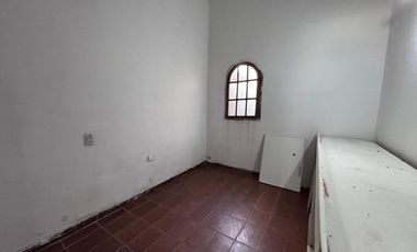 Casa PH en venta en Remedios de Escalada Este