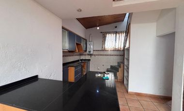 Casa PH en venta en Remedios de Escalada Este