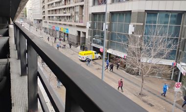 ENTRE CALLE MONJITAS Y MERCED