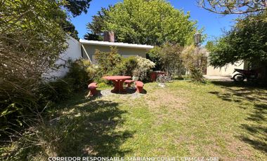 Venta de Casa con cochera + Departamento en Mar del Tuyu Acepto Permuta