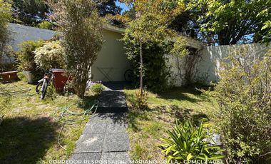 Venta de Casa con cochera + Departamento en Mar del Tuyu Acepto Permuta