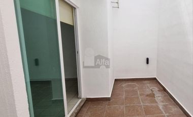 Casa en renta de 2 recámaras en privada con vigilancia Jardines de los Naranjos – León
