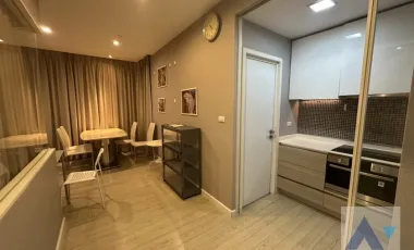 2 BR Condominium @The Room Sukhumvit 21 (AA38661)