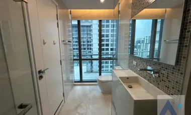 2 BR Condominium @The Room Sukhumvit 21 (AA38661)