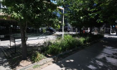 Oficina en Arriendo en Av. La Dehesa // Av. Raul Labbe // Robles