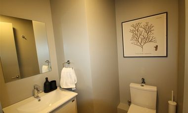 Oficina en Arriendo en Av. La Dehesa // Av. Raul Labbe // Robles