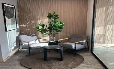 Oficina en Arriendo en Av. La Dehesa // Av. Raul Labbe // Robles