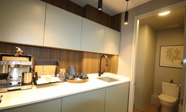 Oficina en Arriendo en Av. La Dehesa // Av. Raul Labbe // Robles