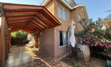 Casa en Venta en Valle Lo Campino