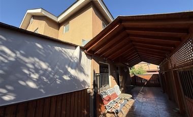 Casa en Venta en Valle Lo Campino