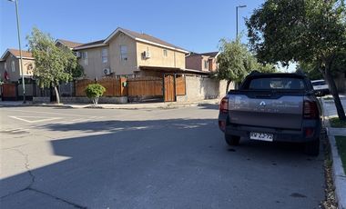 Casa en Venta en Valle Lo Campino