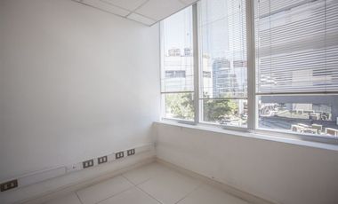 Oficina en Arriendo en Oficina 3 privados/Av.Holanda/Metro Tobalaba