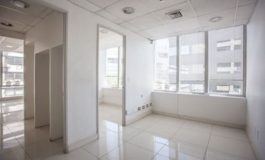 Oficina en Arriendo en Oficina 3 privados/Av.Holanda/Metro Tobalaba
