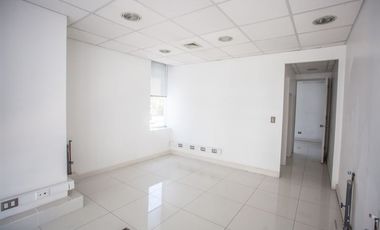 Oficina en Arriendo en Oficina 3 privados/Av.Holanda/Metro Tobalaba