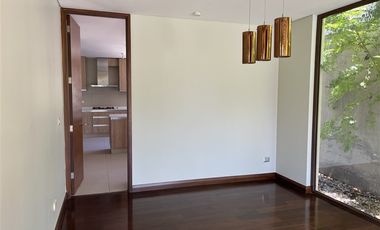 Casa en Arriendo en Av. Alcalde Delano, Av Los Trapenses