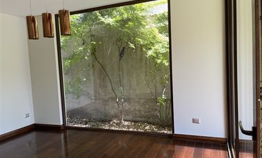 Casa en Arriendo en Av. Alcalde Delano, Av Los Trapenses