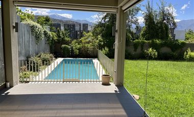 Casa en Arriendo en Av. Alcalde Delano, Av Los Trapenses