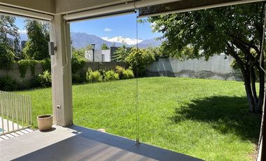 Casa en Arriendo en Av. Alcalde Delano, Av Los Trapenses