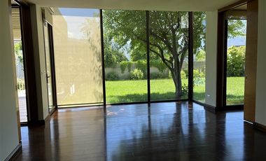 Casa en Arriendo en Av. Alcalde Delano, Av Los Trapenses